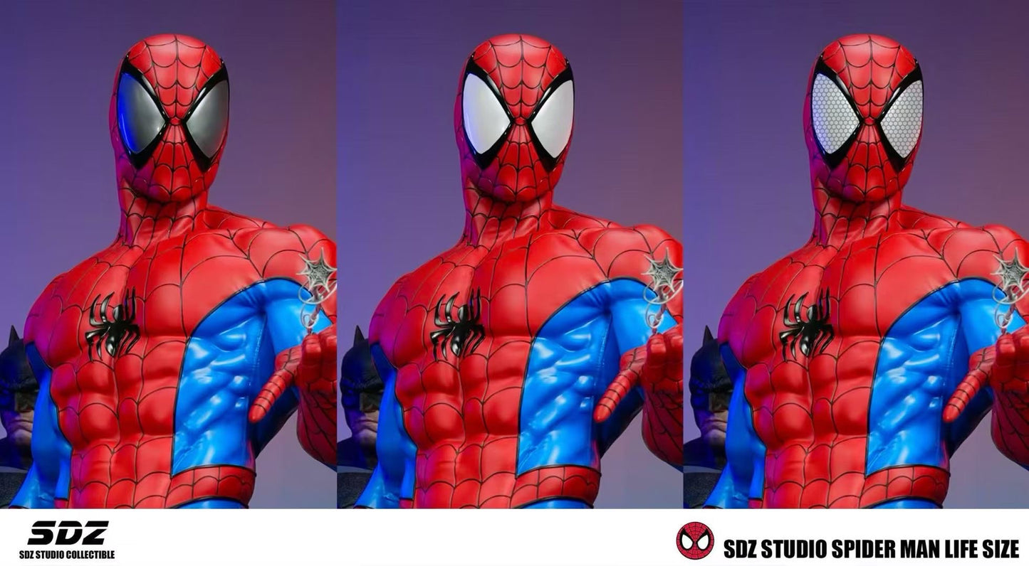Comics Classic Spider-Man 1:1 Life Size - Image 3