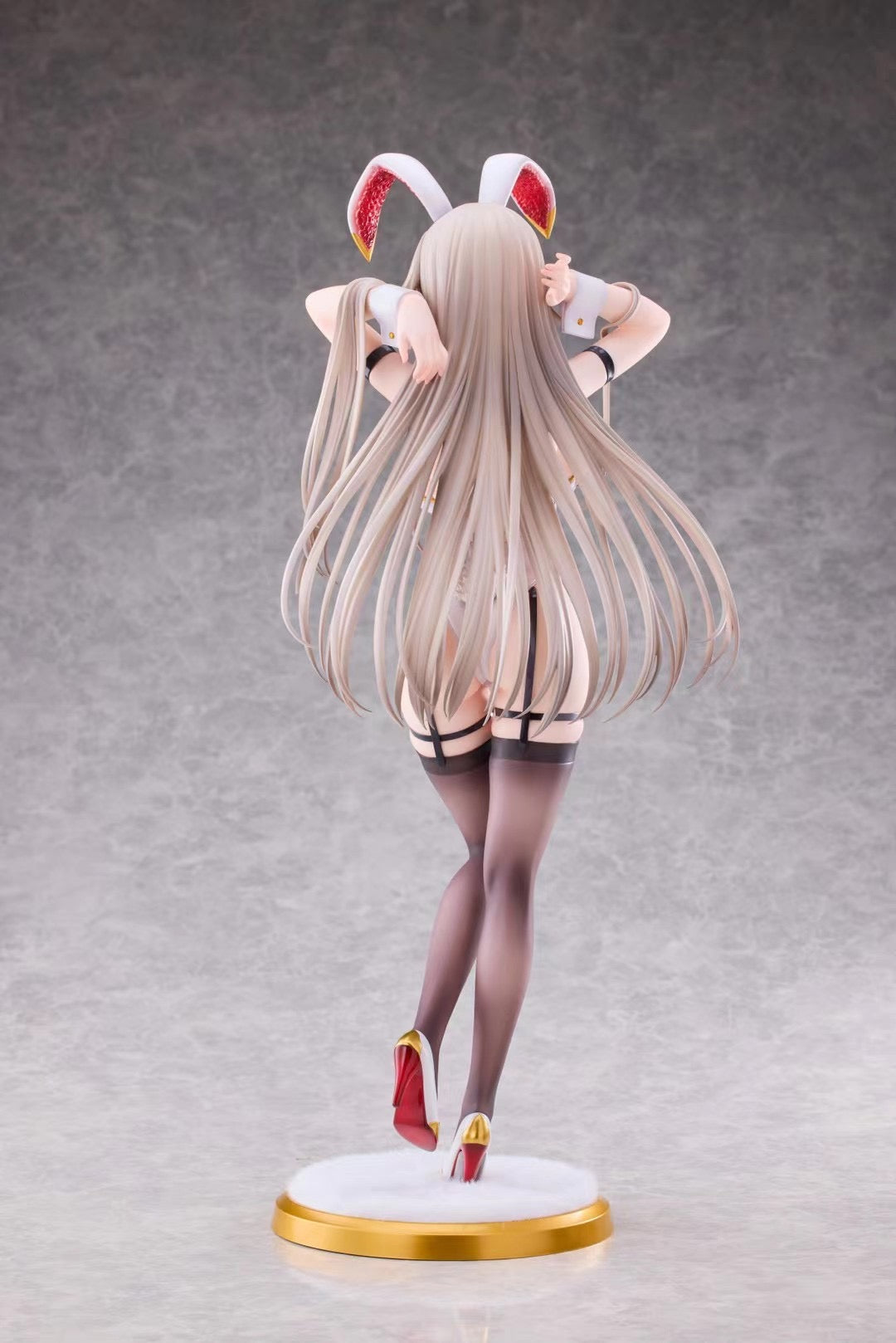 Otherwhere Studio - OC The White Bunny Lady | OC 白色兔女郎姐姐