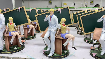 GTO Onizuka Eikichi 1/6 Statue - Image 7