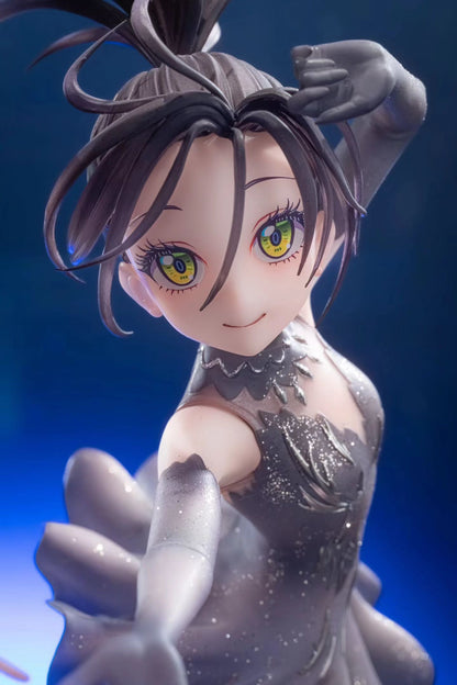 LLK Studio - 1/7 Xiao Qi Xiao Guang Dance on Ice Prayer Painted Figure | 1/7 小祈 小光 舞冰的祈愿 涂装成品 - Image 2