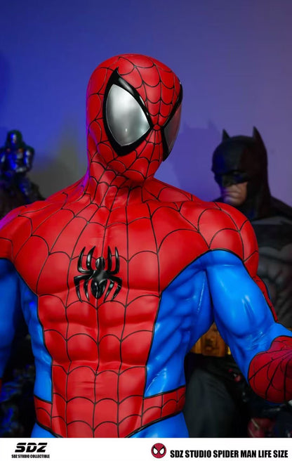 Comics Classic Spider-Man 1:1 Life Size - Image 1