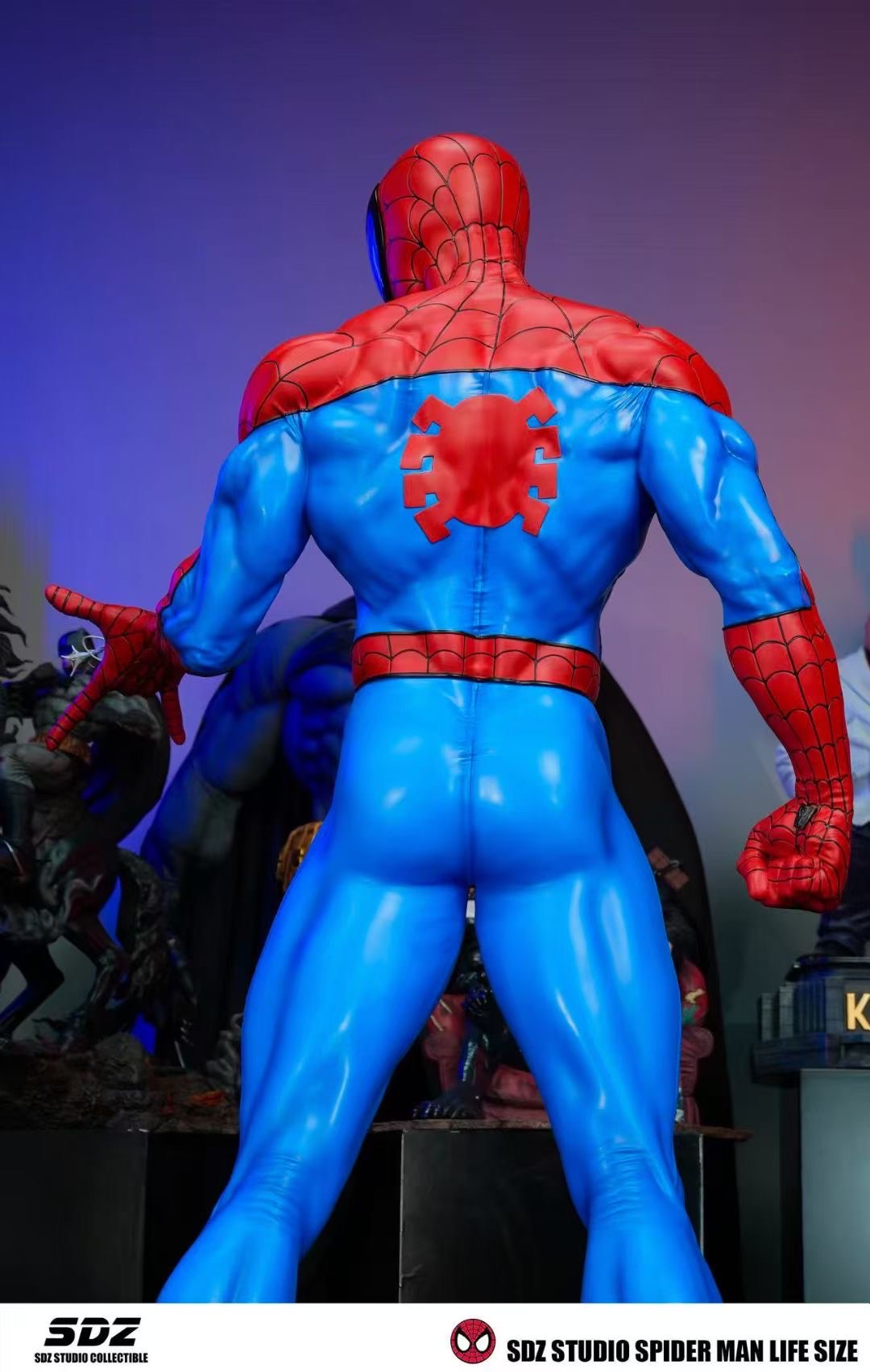 Comics Classic Spider-Man 1:1 Life Size - Image 2