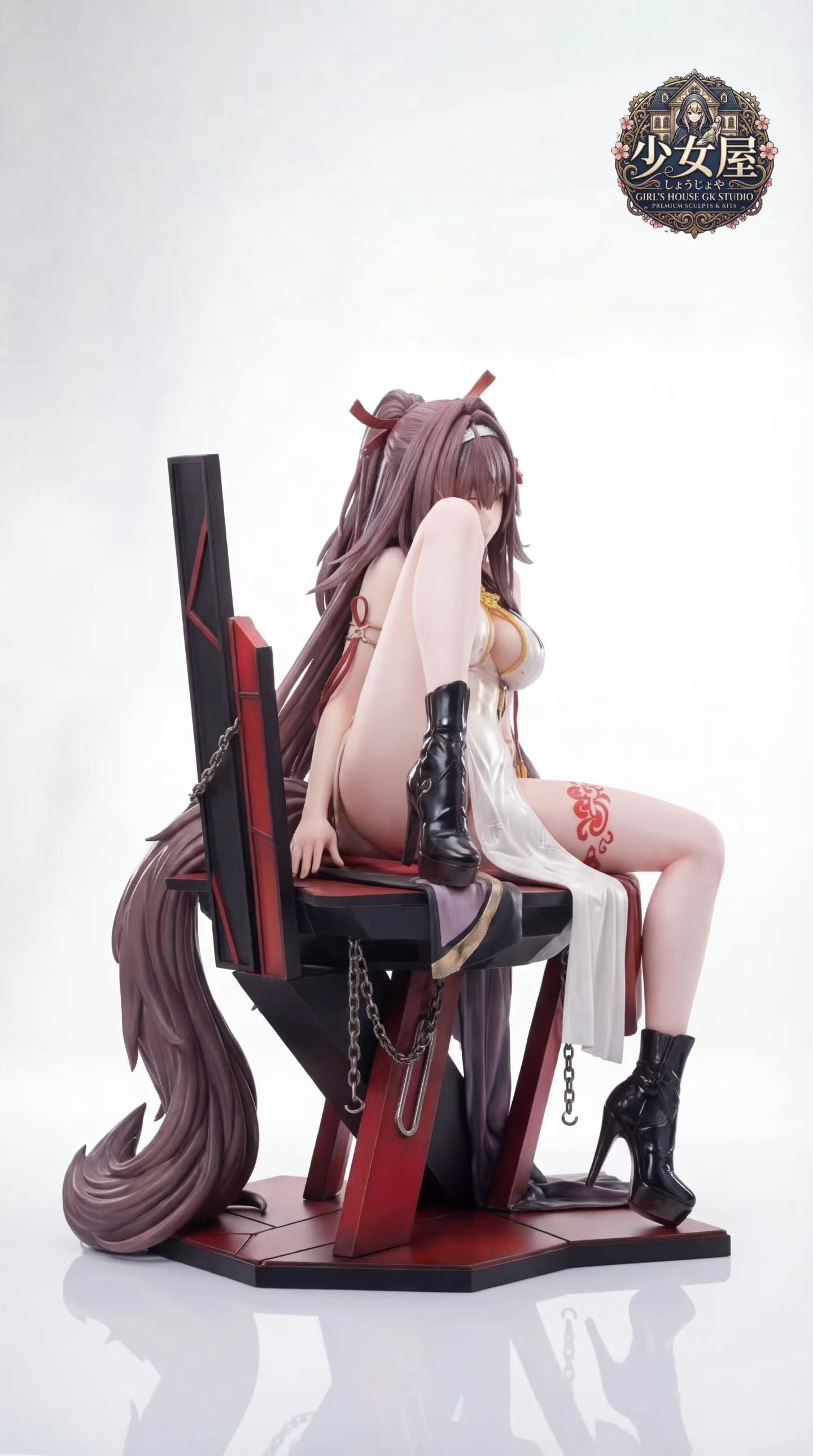 Ladies House Studio - Ye Shunguang Bound Crimson Figure | 叶瞬光 缚绯之姿 - Image 1