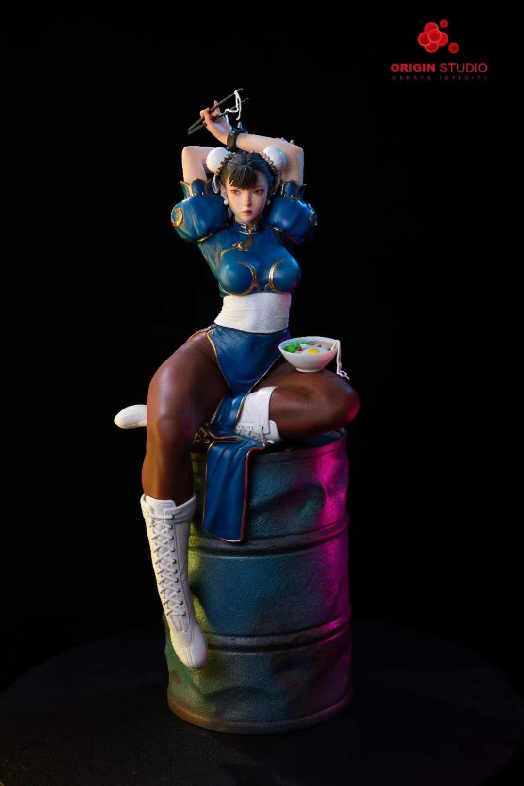 Light Statue Female Fighter - Chun - Image 1