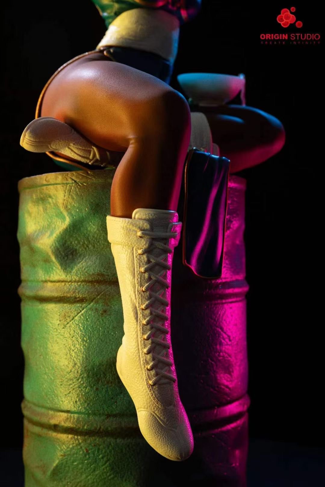 Light Statue Female Fighter - Chun - Image 3