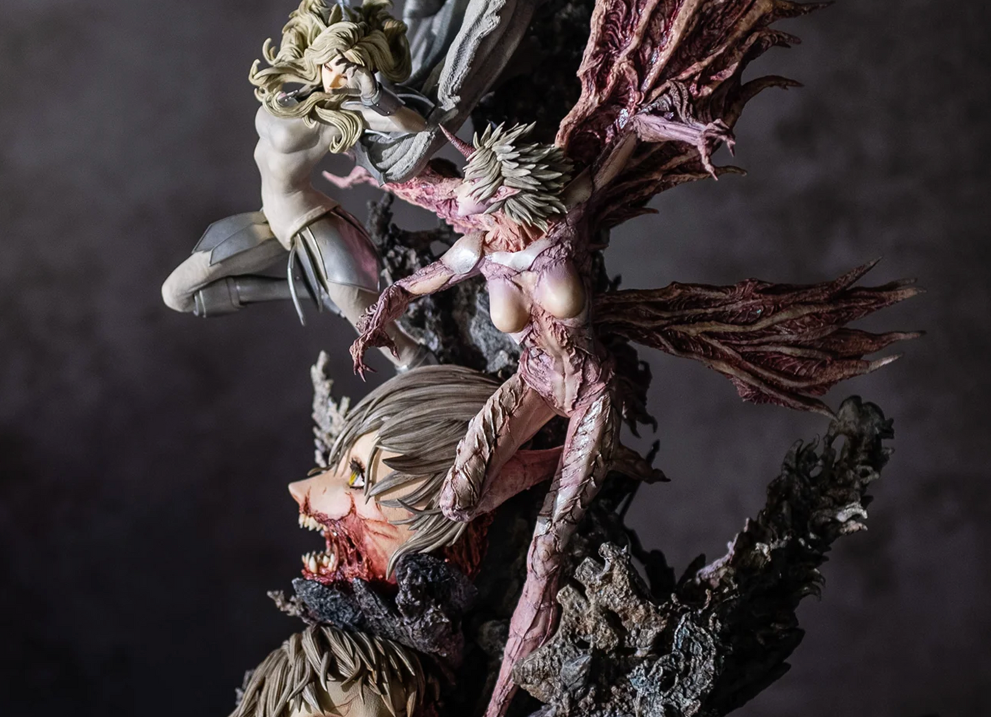 Figurama Studio - Licensed Claymore: Teresa vs. Priscilla | 版权 大剑: 泰蕾莎 VS 普莉希拉
